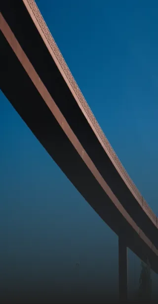 image of a large bridge